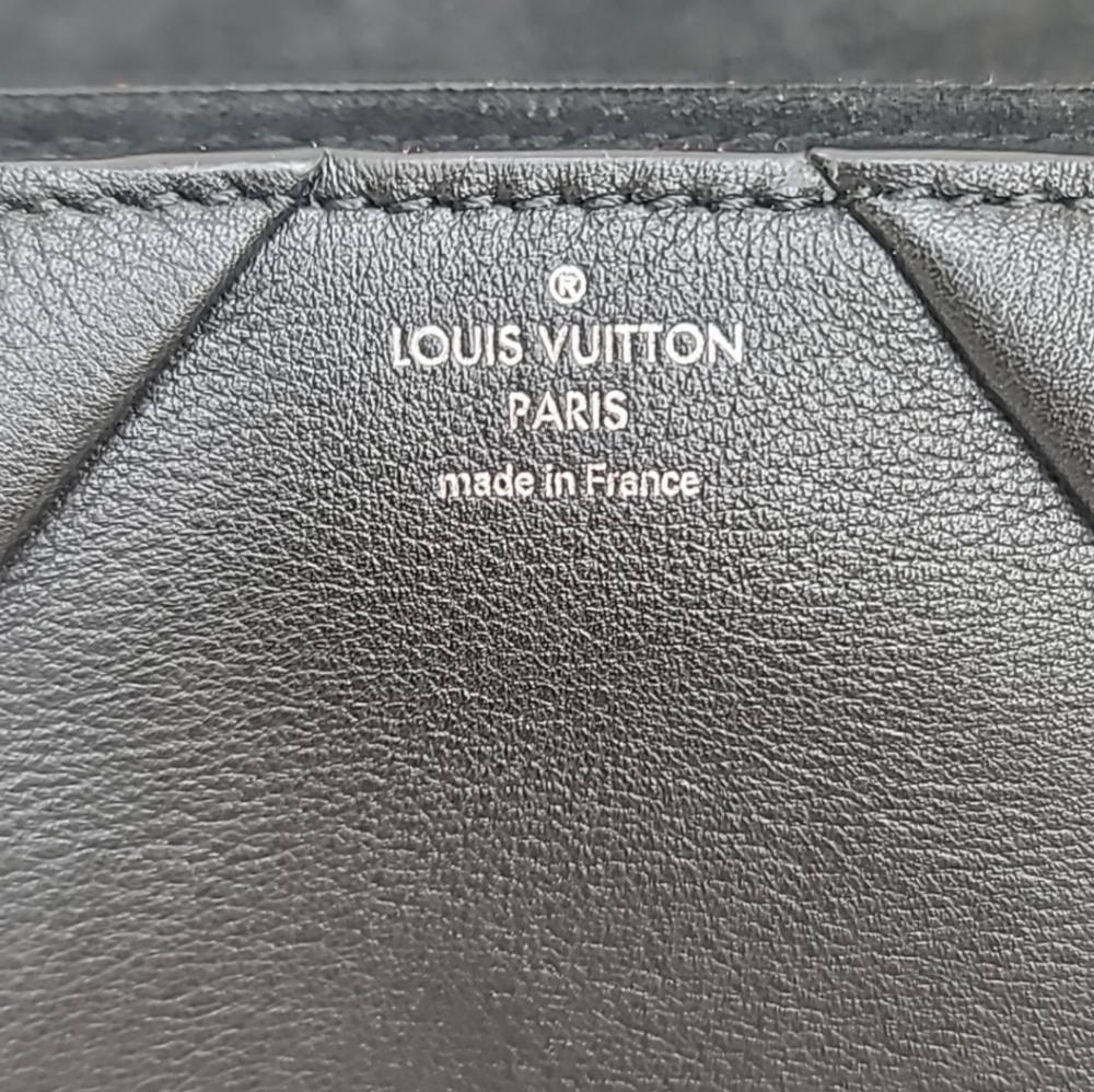 RARE Louis Vuitton Love Note Studded Purse - Picture 5 of 5